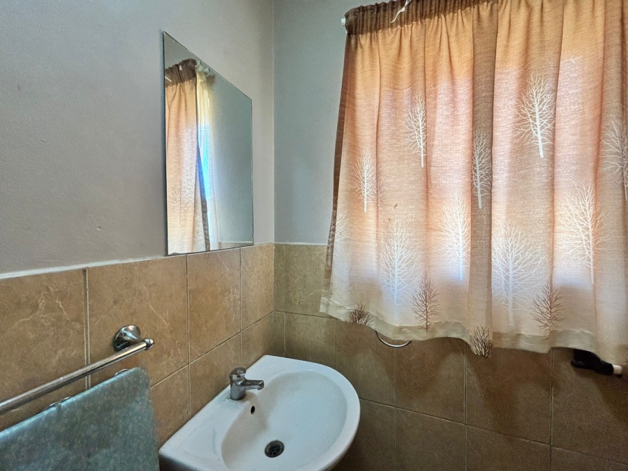 1 Bedroom Property for Sale in Potchefstroom North West